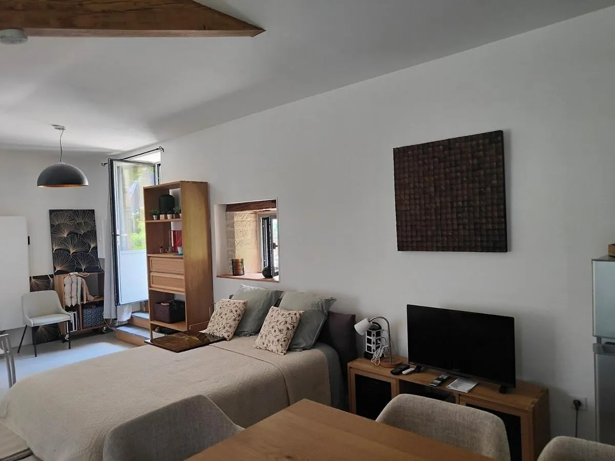 Gite In Equestrian Property Verdille